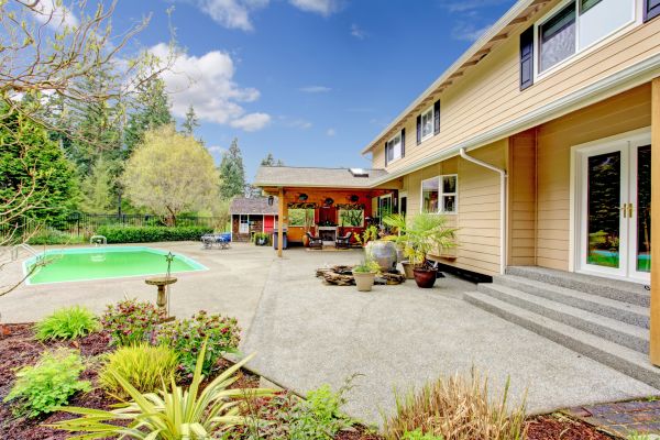 Cost of Pool Area Concreting in Annapolis